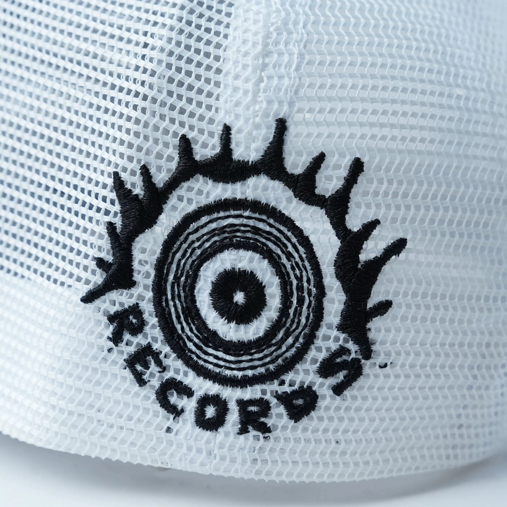 DIAMONDS CAP - WHITE MESH