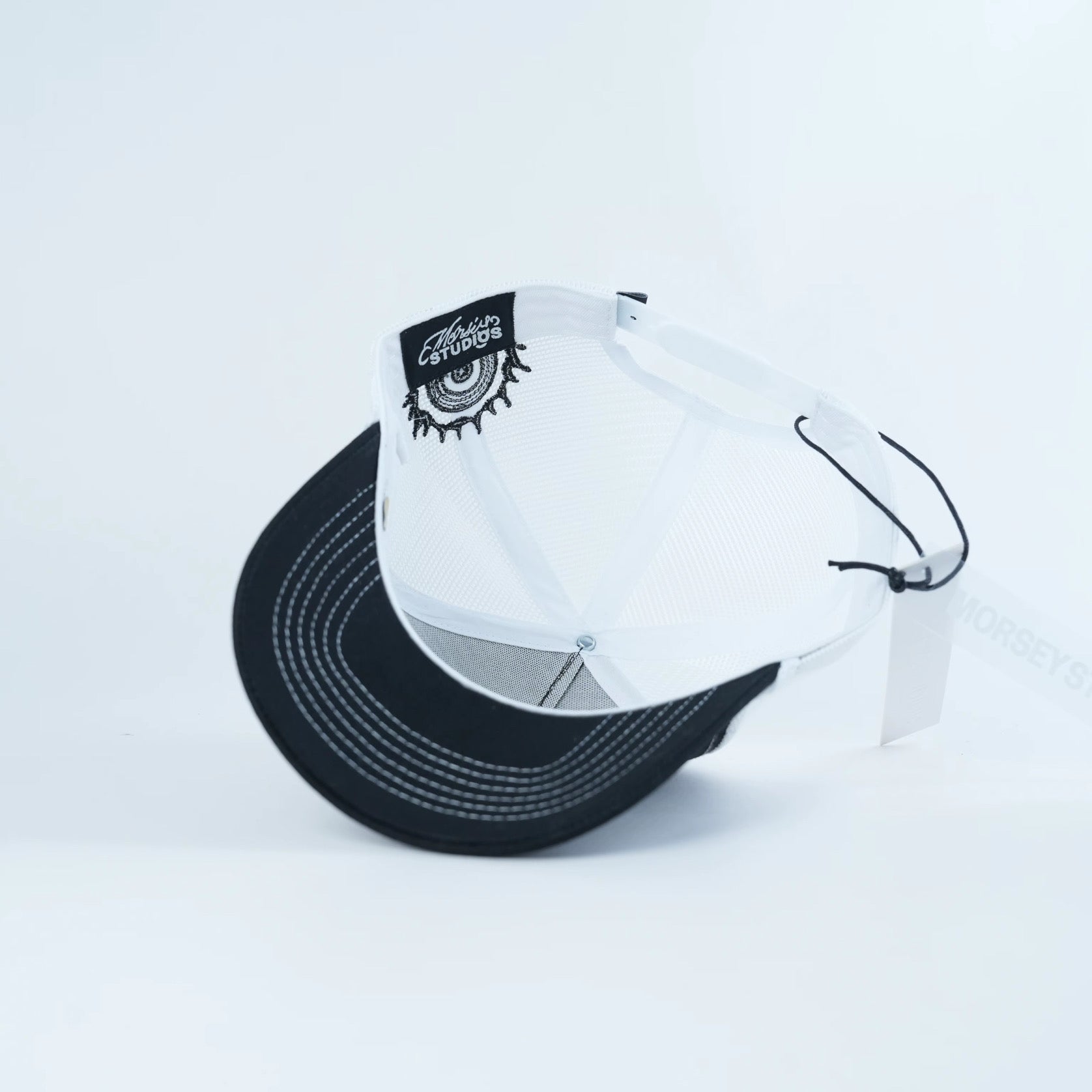 DIAMONDS CAP - WHITE MESH